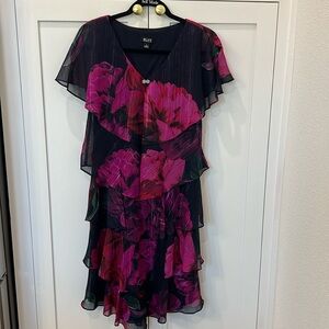 SLNY printed tiered chiffon dress with jeweled neck STYLE# 9171503 size 6 NWOT